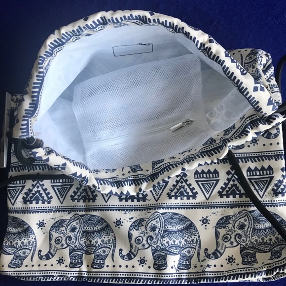 Elephant Print Drawstring Backpack - Picture 8 of 8